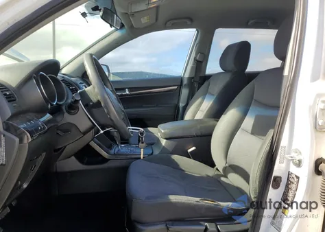 2011 Kia Sorento Base z USA, uszkodzony, nr VIN 5XYKT3A14BG094759